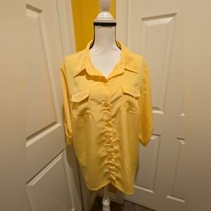 SUSAN GRAVER YELLOW BUTTON UP TOP, SIZE XL